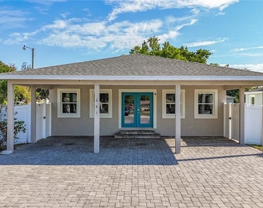 321 21st Street W - Photo Thumbnail 1