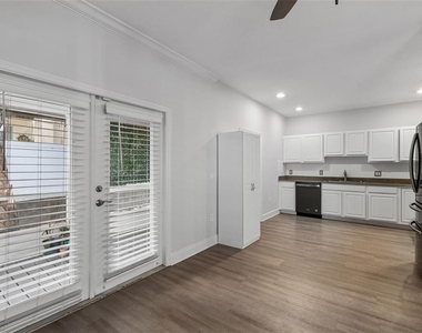 3125 Santorini Court - Photo Thumbnail 14