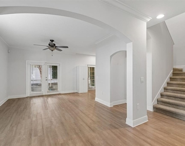 3125 Santorini Court - Photo Thumbnail 6