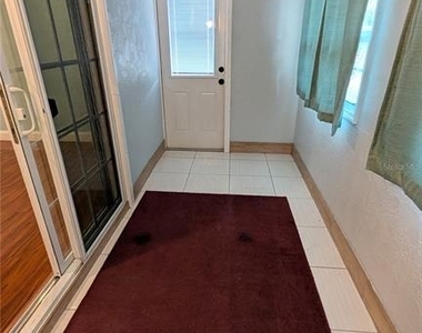 4000 Poinciana Court - Photo Thumbnail 14