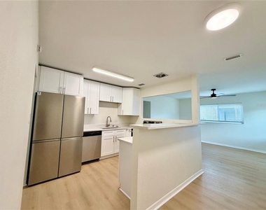 4112 Ohio Avenue - Photo Thumbnail 3