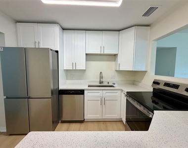 4112 Ohio Avenue - Photo Thumbnail 5
