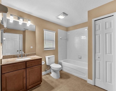 10904 Summerton Drive - Photo Thumbnail 18