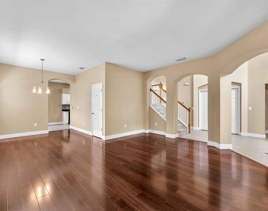 10904 Summerton Drive - Photo Thumbnail 7