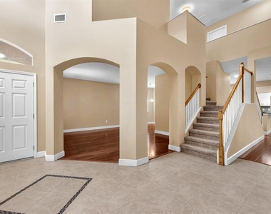 10904 Summerton Drive - Photo Thumbnail 3