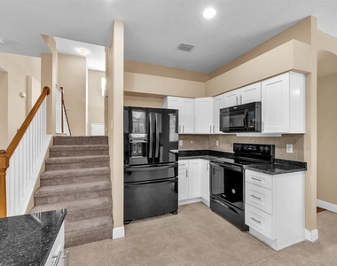 10904 Summerton Drive - Photo Thumbnail 15