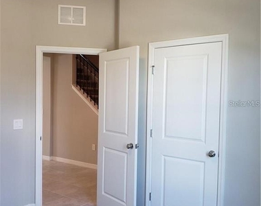 2659 Mead Avenue - Photo Thumbnail 10