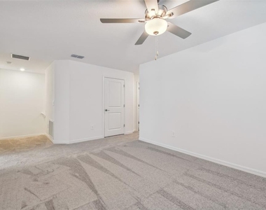 8938 Gallantree Place - Photo Thumbnail 7