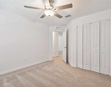 8938 Gallantree Place - Photo Thumbnail 12