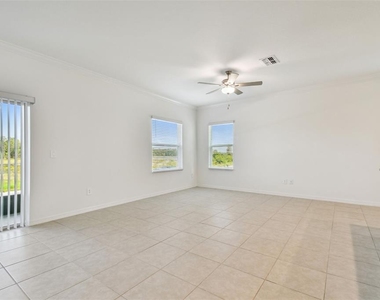 8938 Gallantree Place - Photo Thumbnail 5