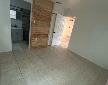 809 Plumosa Avenue - Photo Thumbnail 5