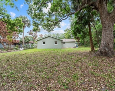 1087 Swan Street - Photo Thumbnail 35