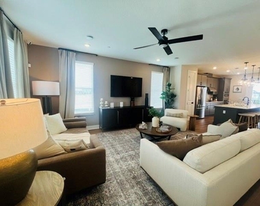 15501 Hamlin Park Drive - Photo Thumbnail 3