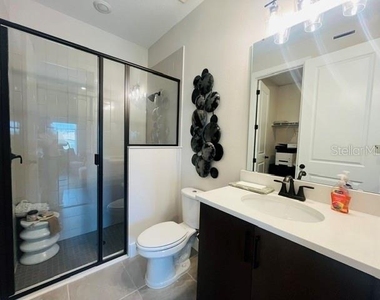 15501 Hamlin Park Drive - Photo Thumbnail 10