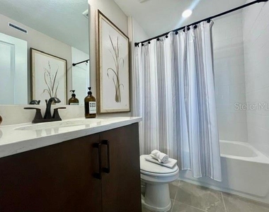 15501 Hamlin Park Drive - Photo Thumbnail 35
