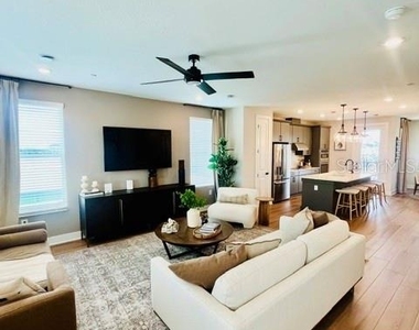 15501 Hamlin Park Drive - Photo Thumbnail 12