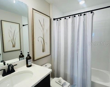 15501 Hamlin Park Drive - Photo Thumbnail 33