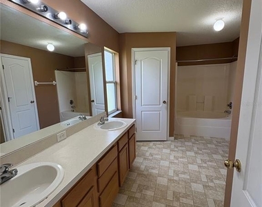 104 Herring Lane - Photo Thumbnail 14