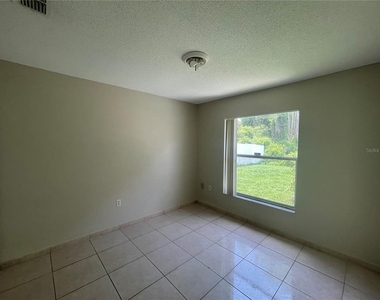 569 Pinehurst Cove - Photo Thumbnail 7