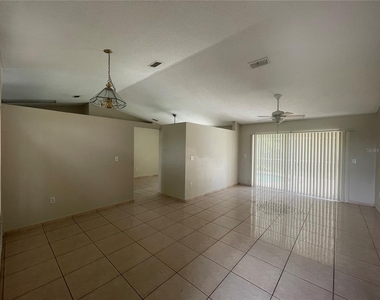 569 Pinehurst Cove - Photo Thumbnail 1