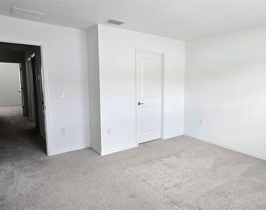2978 Canary Avenue - Photo Thumbnail 19