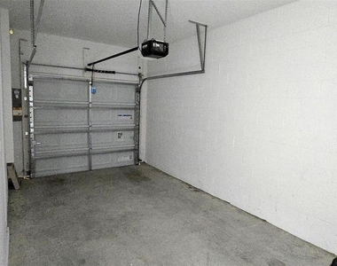 2978 Canary Avenue - Photo Thumbnail 4