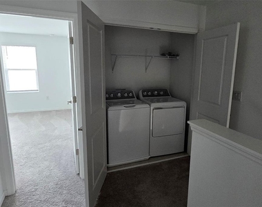 2978 Canary Avenue - Photo Thumbnail 13