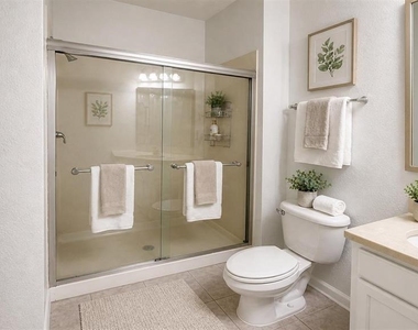 6380 Contessa Drive - Photo Thumbnail 16
