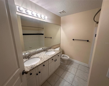 709 Bloom Street - Photo Thumbnail 17