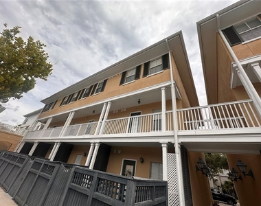 709 Bloom Street - Photo Thumbnail 21