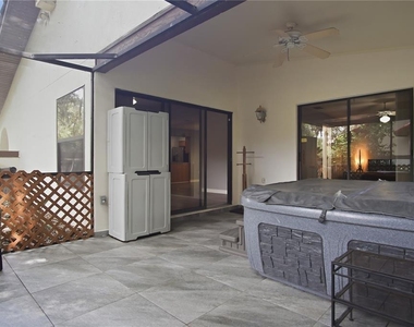 157 Coventry Circle - Photo Thumbnail 10