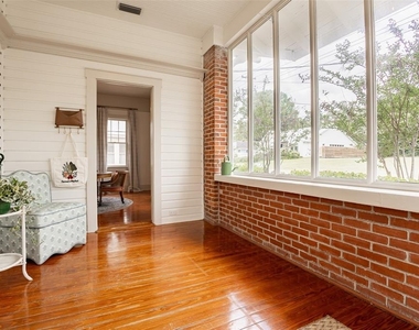 825 Se Sanchez Avenue - Photo Thumbnail 3