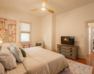 825 Se Sanchez Avenue - Photo Thumbnail 16