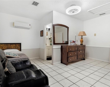 613 Forest Hills Drive - Photo Thumbnail 11