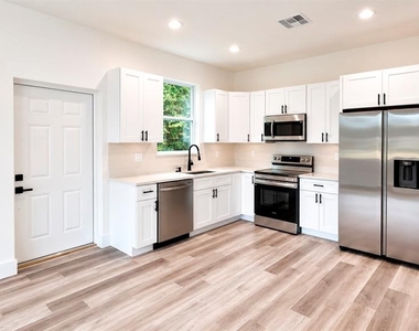 1544 Sulstone Drive - Photo Thumbnail 3
