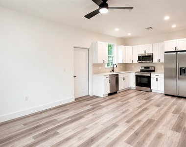 1544 Sulstone Drive - Photo Thumbnail 6