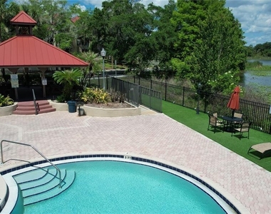 216 Afton Square - Photo Thumbnail 19