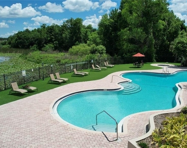 216 Afton Square - Photo Thumbnail 20