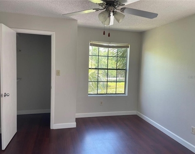 216 Afton Square - Photo Thumbnail 8