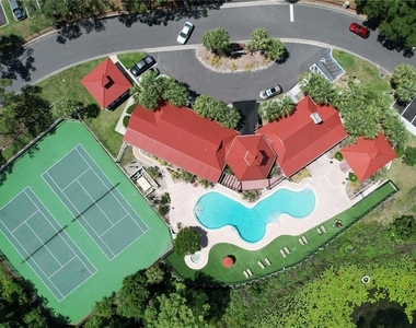 216 Afton Square - Photo Thumbnail 16