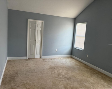 16924 Champlain Street - Photo Thumbnail 26