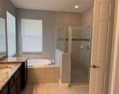 16924 Champlain Street - Photo Thumbnail 23