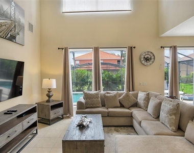 134 Sevilla Avenue - Photo Thumbnail 6