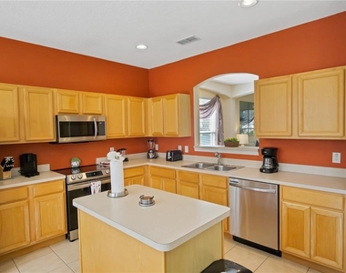 134 Sevilla Avenue - Photo Thumbnail 10