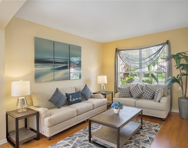 134 Sevilla Avenue - Photo Thumbnail 4