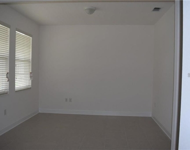 15419 Murcott Blossom Boulevard - Photo Thumbnail 2