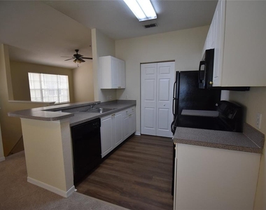 862 Grand Regency Point - Photo Thumbnail 4