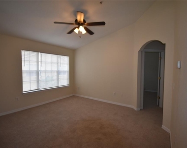 862 Grand Regency Point - Photo Thumbnail 8