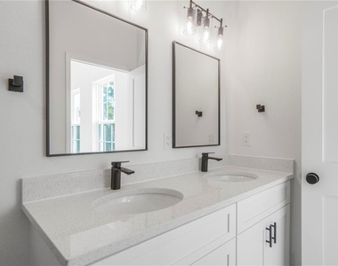 2632 Sw 162nd Street Road - Photo Thumbnail 10