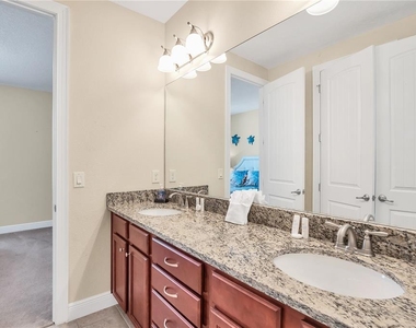 801 Lasso Drive - Photo Thumbnail 6